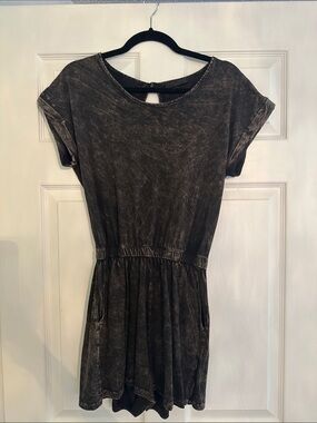 Final Touch Black Mineral-Wash Short Sleeve Dress